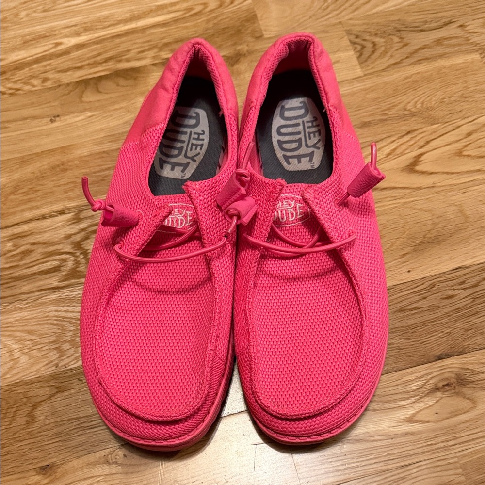 Hey Dude Ladies Wendy style Hot pink 8